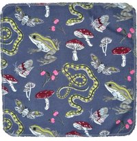 Frogs•Snakes & Mushrooms Paperless Towels 