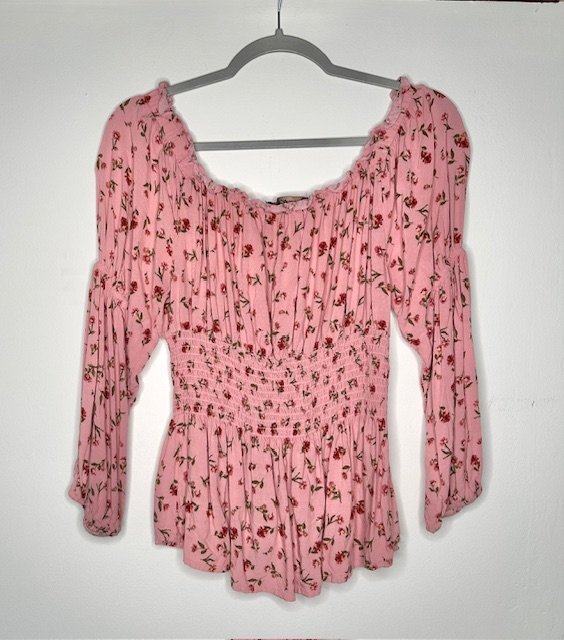 Ruffles&Roses  ℓαяgє 